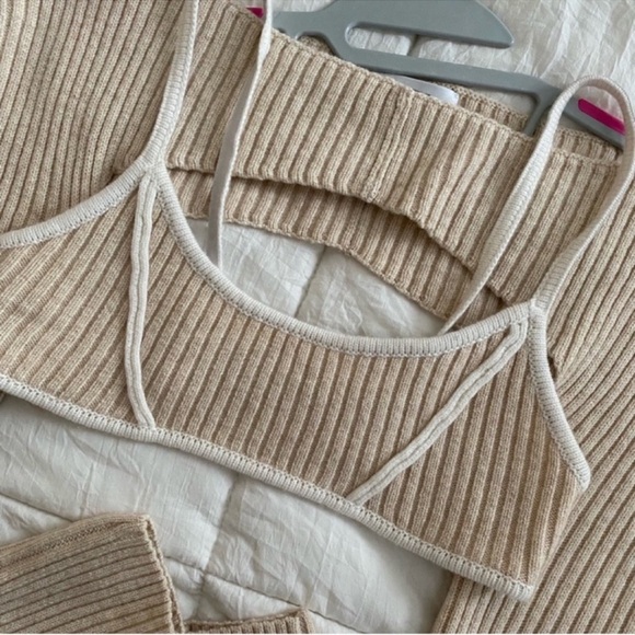 NWOT Danielle GUIZIO Rib Knit Seam Exposed Bra in Cream Size Small !BRA ONLY - Picture 4 of 4